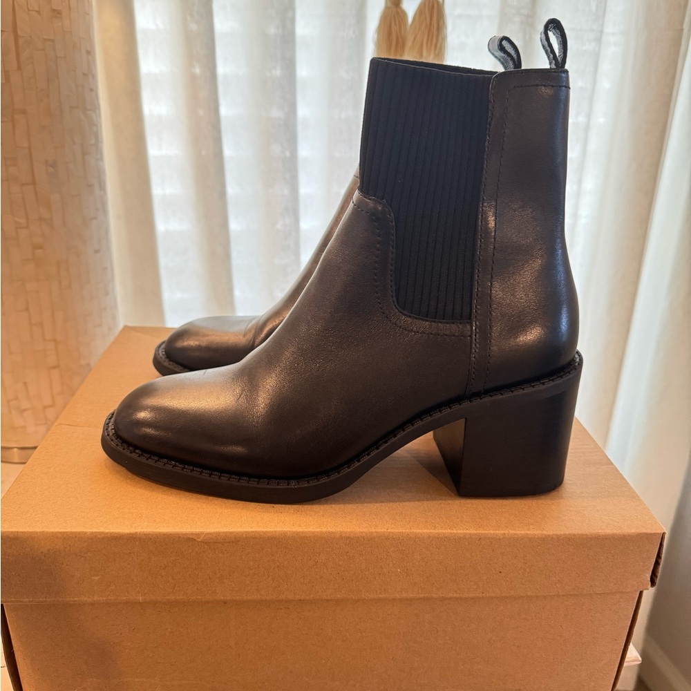 Steve Madden boots